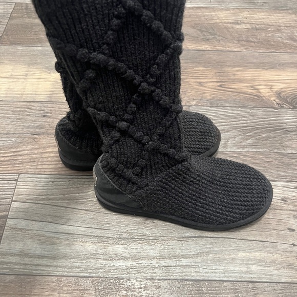 UGG Women’s Lattice Cardy Knit Textile Pull On Boots Size US 7 M Gray - Picture 1 of 4